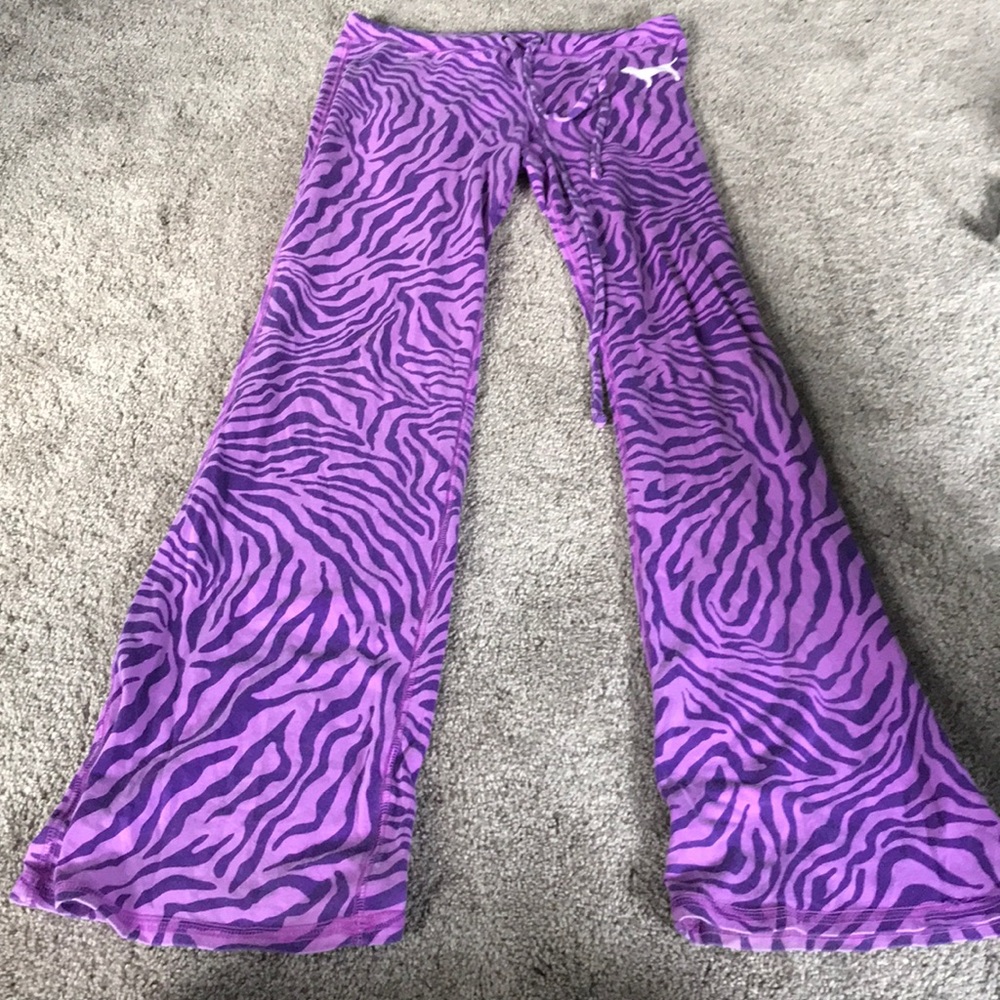 pj pants / sweats